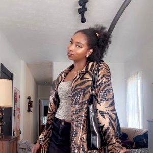 Meet your Posher, Tierra